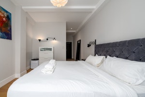 Stoke Newington Retreat image 13