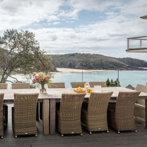  Enjoy an aflresco meal on the terrace overlooking stunning sea views over Salcombe Estuary