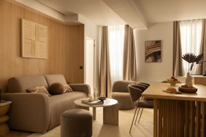 Urban Atmosphere image 3