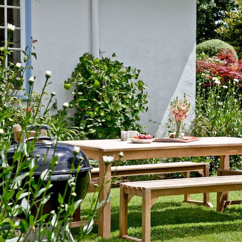 Fire up the barbecue and enjoy a dinner al fresco