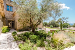 Provençal Vista image 3