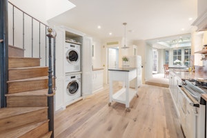 Crescent Elegance image 9