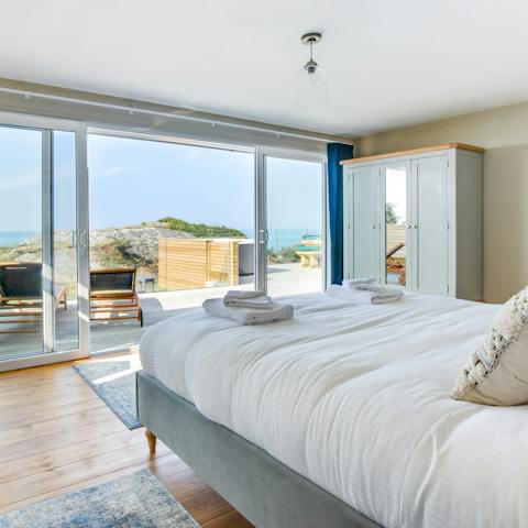 Wake up to ocean views over the cliff's edge