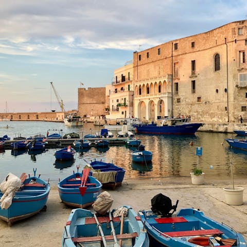 Stay just a twenty-minute drive away from the stunning coastal town of Monopoli, Italy