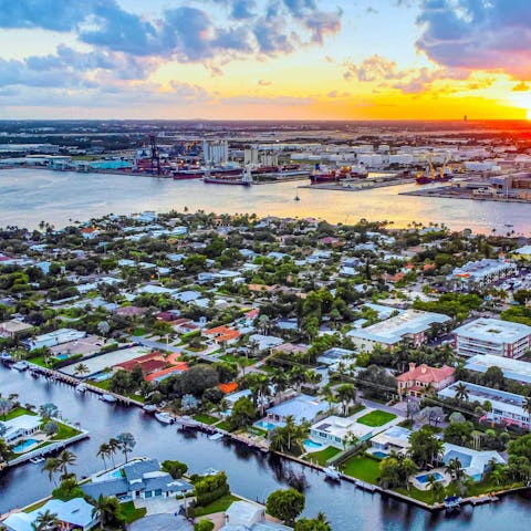 Take a sunset boat ride on the canals of your Fort Lauderdale neighbourhood