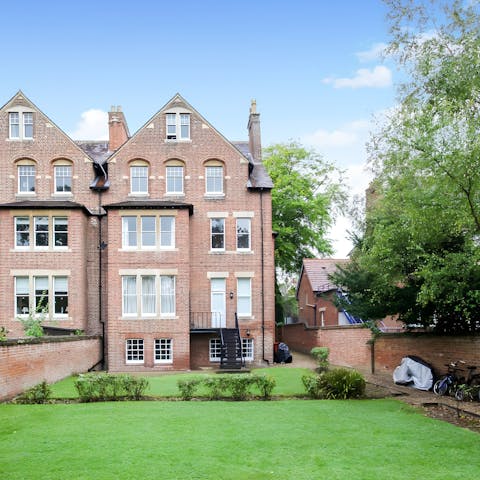 Enjoy a morning cuppa in the communal garden