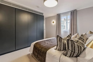 Mews & Mayfair image 6