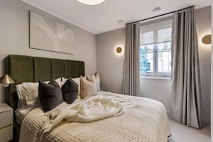 Mews & Mayfair image 3