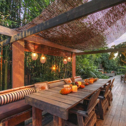 Spend long evenings around the outdoor dining table 