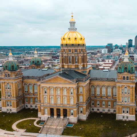 Explore everything Des Moines has to offer