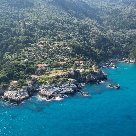 Explore the beautiful coastline of Samos, right on your doorstep