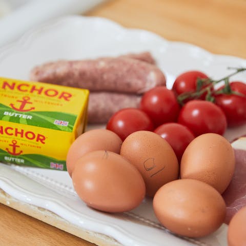 Rustle up a hearty breakfast with local produce from your welcome hamper