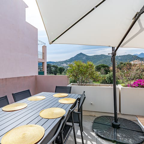 Relax on the terrace and enjoy family meals and breathtaking views