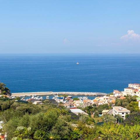 Stroll into the centre of Massa Lubrense in minutes and relax on the beach