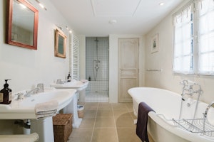 French Oasis image 13