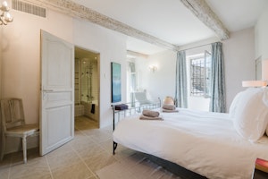 French Oasis image 12