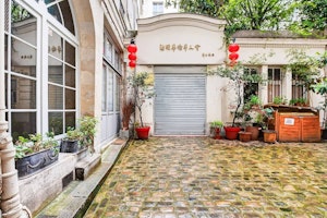 Le Marais Character image 8