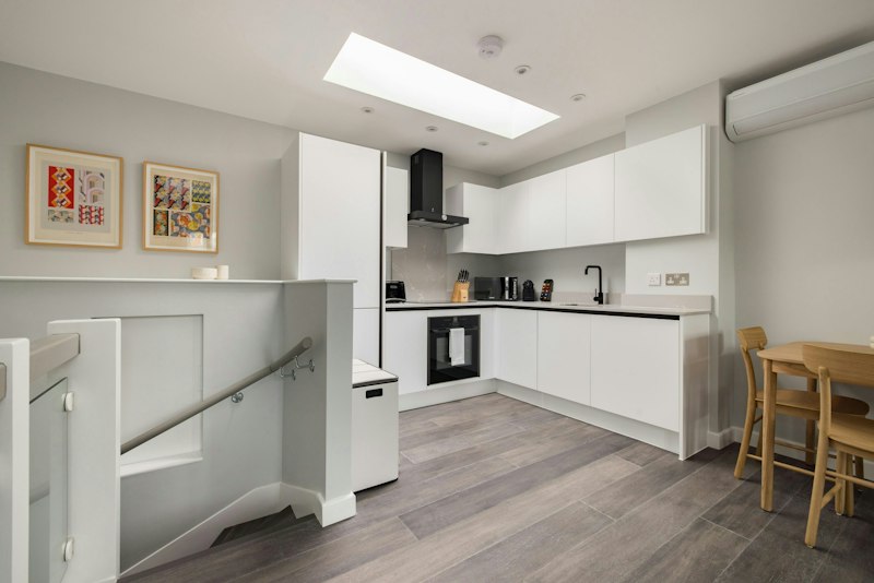 Piccadilly Place additional image