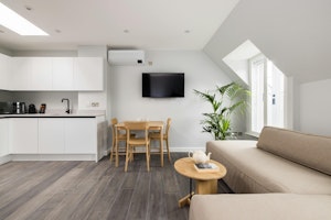 Piccadilly Place image 1