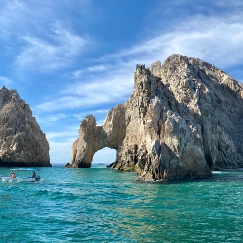 Take to the ocean in a water taxi and get set to explore Cabo San Lucas' in style