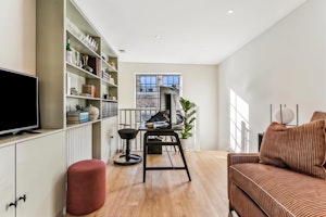 Barnes Beauty image 12