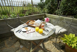 The Midsummer Song image 11