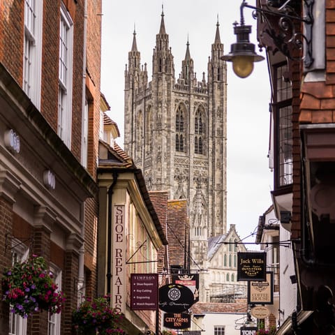 Take a ten-minute walk into Canterbury and visit the iconic Cathedral