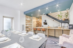 Woodside Townhouse image 1