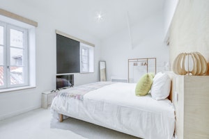Woodside Townhouse image 13
