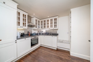 Battersea Brick image 4