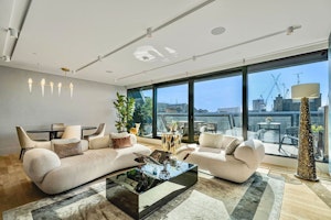 Skyline Hideaway image 9