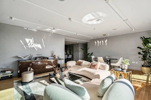 Skyline Hideaway image 5