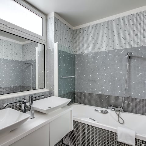 Freshen up in stylish modern bathrooms