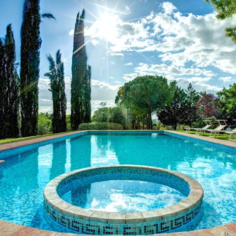 Relax in the whirlpool before dining out in Giove, three kilometres away