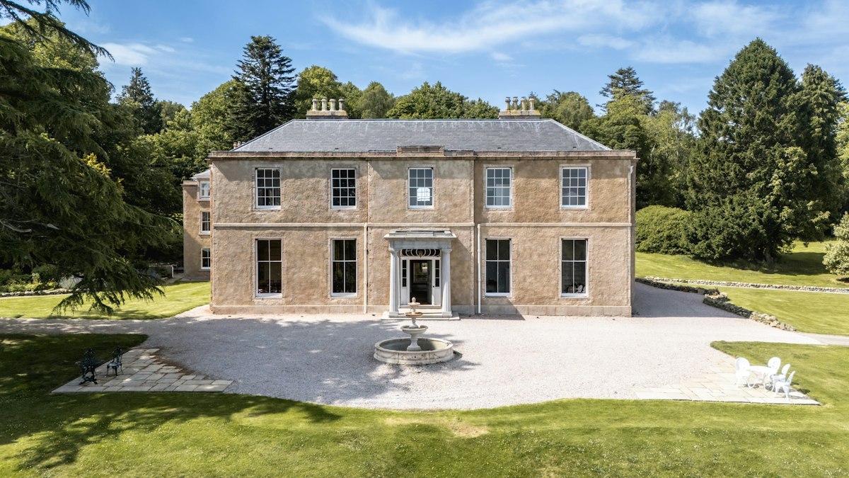 Donview Manor, Scotland