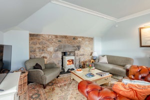 Donview Manor image 13