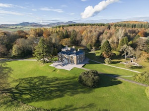 Donview Manor image 12