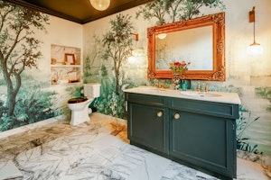 Donview Manor image 11