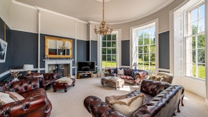 Donview Manor image 8