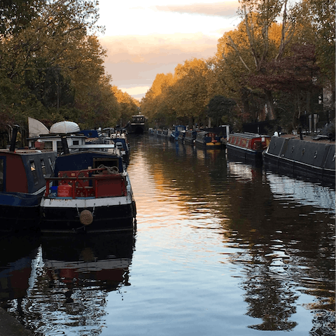 Have a stroll along the tranquil canals of Little Venice, under a twenty-minute saunter from this home