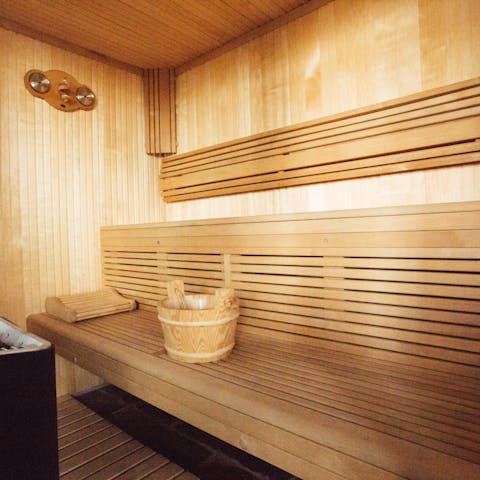 Unwind in your private sauna after a long day on the slopes of Val Thorens