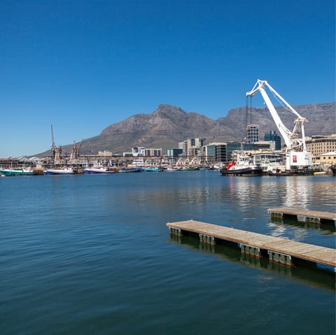 Visit the iconic Victoria & Alfred Waterfront, one of Cape Town's Big 6 must-see destinations