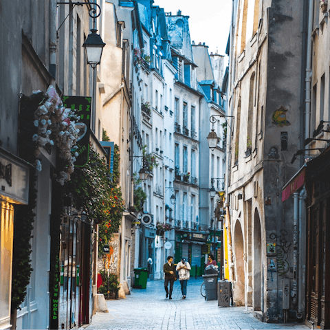 Shop in the boutiques of Le Marais – it's on your doorstep