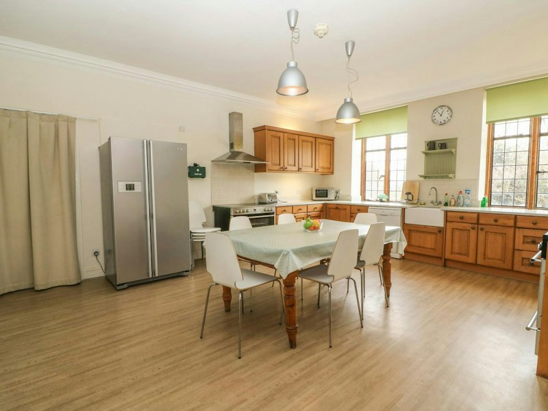 Manor House Marvel additional image