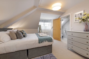 Penthouse Splendour image 4