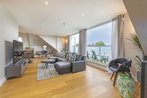 Penthouse Splendour image 1