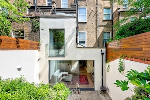 Echoes of Little Venice image 9