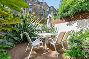 Echoes of Little Venice image 2