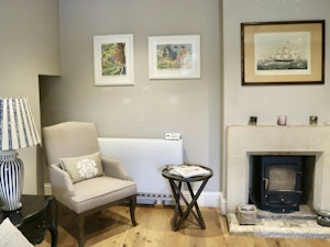 Geranium & Oak image 8