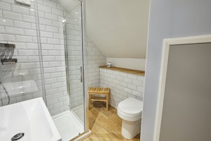Whitby Coastal Haven image 9